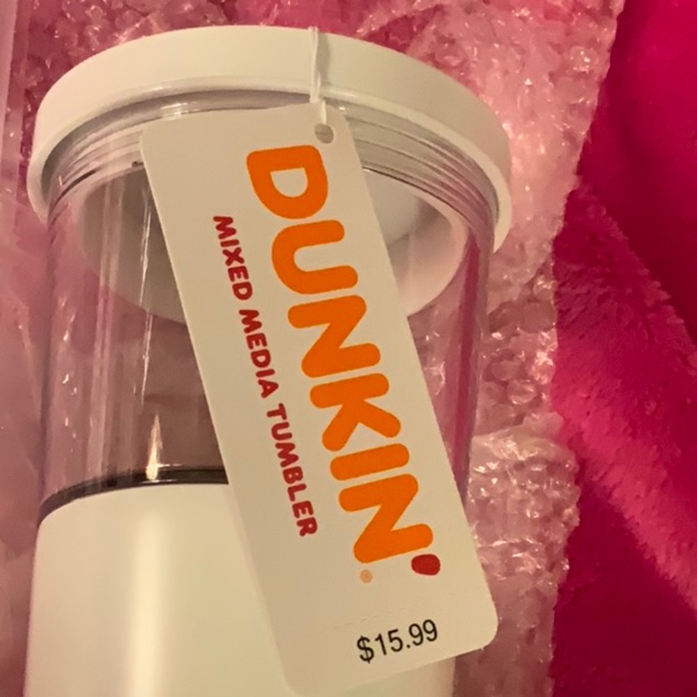 NWT. Dunkin Mixd Media Tumbler